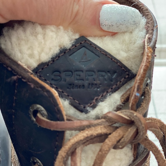 Women’s SPERRY Boots - Picture 2 of 9